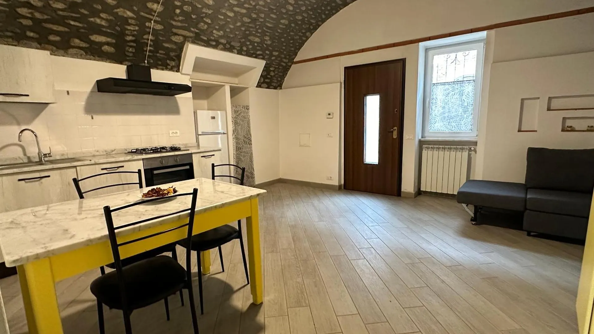 La Casa Nel Borgo Apartment Terrarossa   Terrarossa (Tuscany)